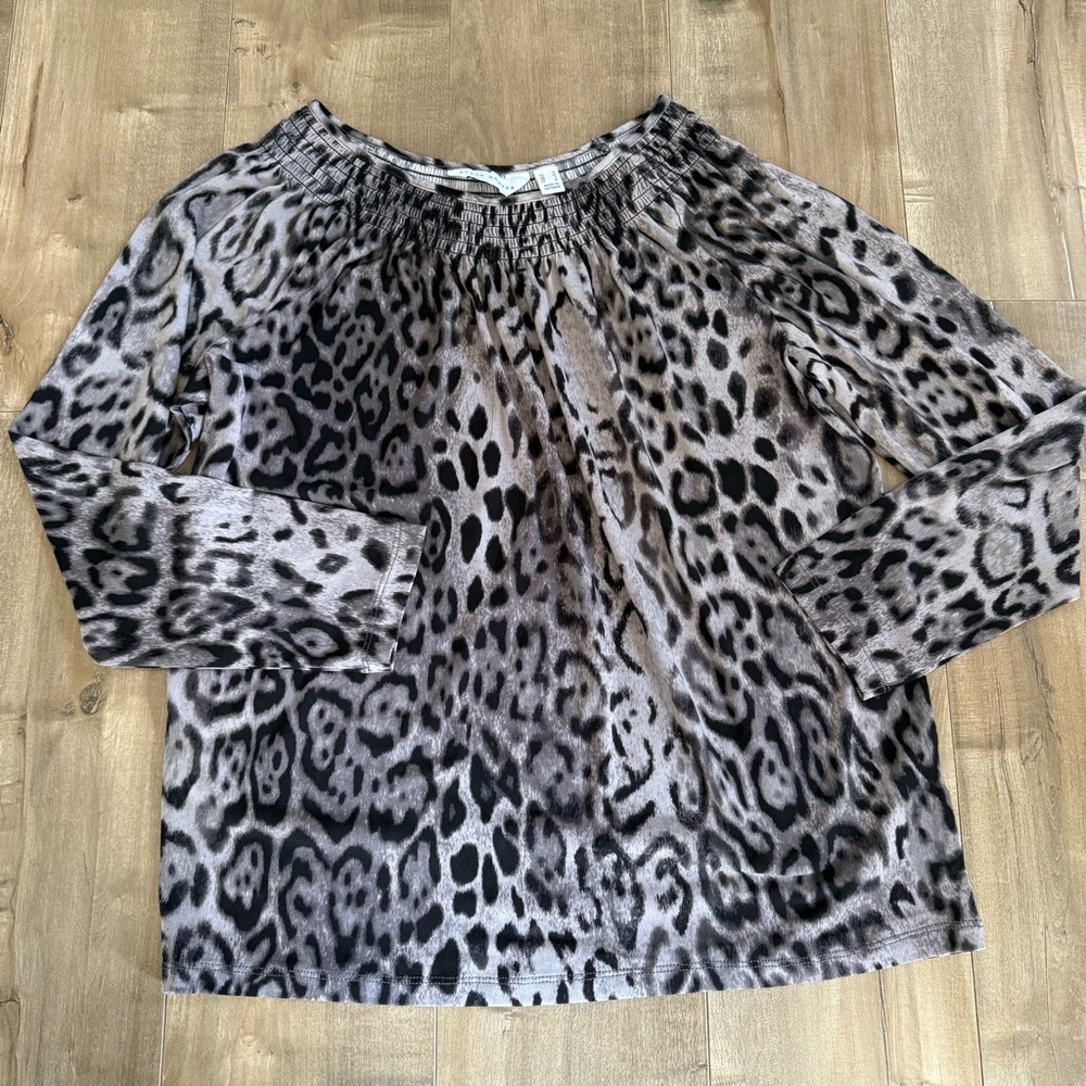 Susan Graver Liquid Knit Blouse Small Animal Print Shirt Shirred Wide Neck Gray